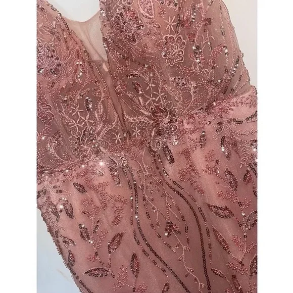 Sequin Sheer-Bodice Deep V-Neck Homecoming Dress - Picture 6 of 7